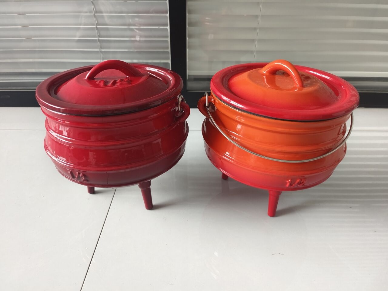 1/2 #   Four hollandais en fon - Dutch Oven Enamel avis et prix